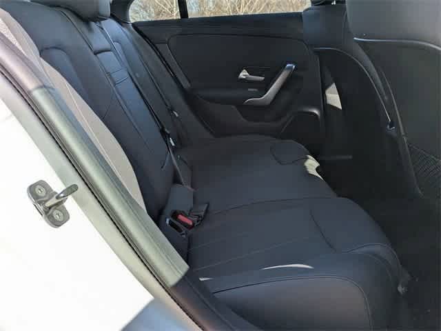 2025 Mercedes-Benz CLA 250 9