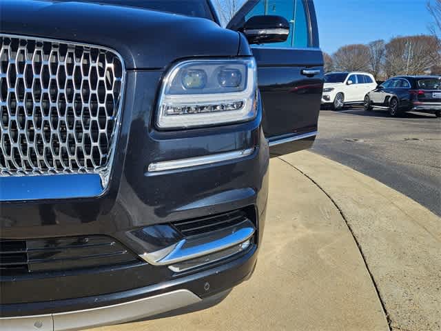 Thumbnail: 2019 Lincoln Navigator L - 13