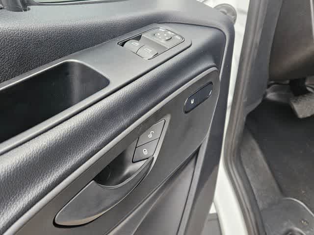 Thumbnail: 2024 Mercedes-Benz Sprinter - 11