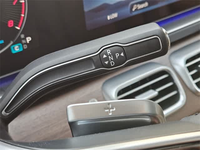 Thumbnail: 2026 Mercedes-Benz GLE - 36