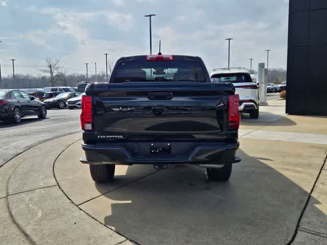 Thumbnail: 2024 Chevrolet Colorado - 7