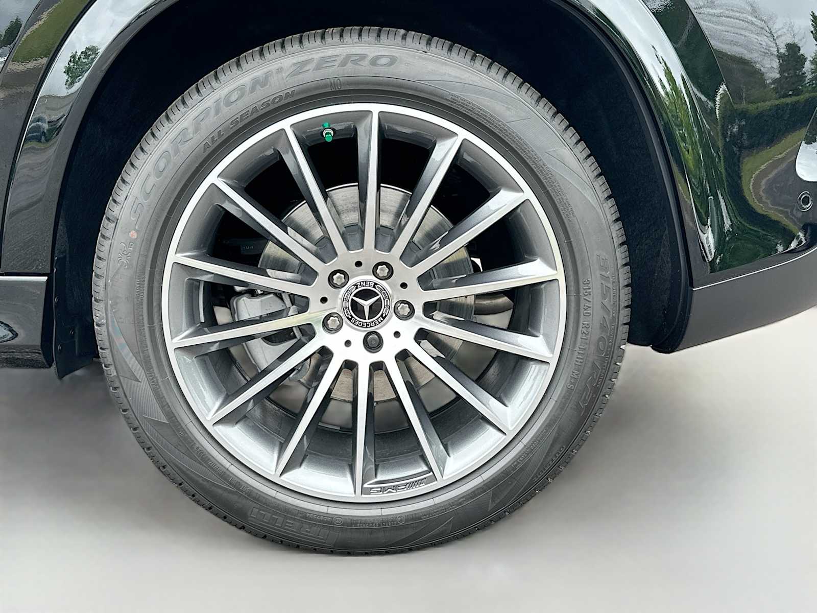 Thumbnail: 2026 Mercedes-Benz GLE - 32