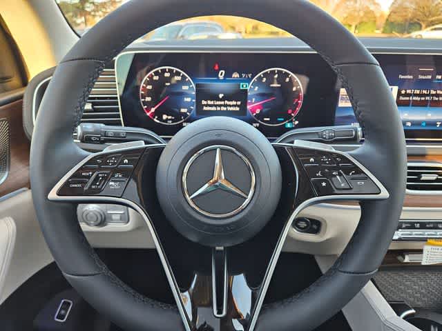 Thumbnail: 2026 Mercedes-Benz GLE - 24