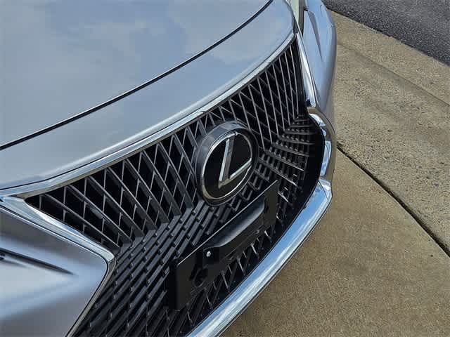 Thumbnail: 2023 Lexus LS - 11