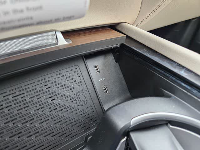 Thumbnail: 2026 Mercedes-Benz GLE - 36