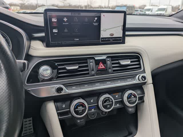 Thumbnail: 2023 Genesis G70 - 24