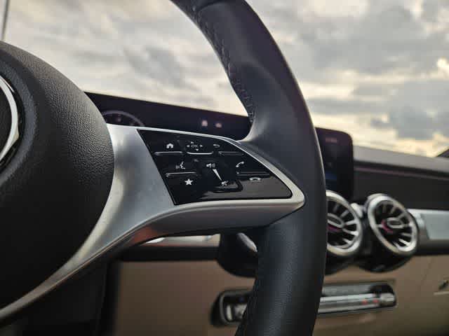 Thumbnail: 2026 Mercedes-Benz GLB - 26