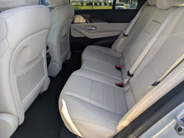 Thumbnail: 2026 Mercedes-Benz GLE - 18