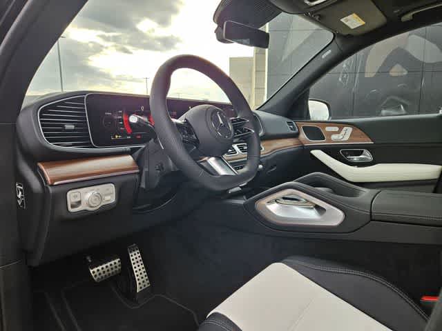 Thumbnail: 2026 Mercedes-Benz GLE - 2