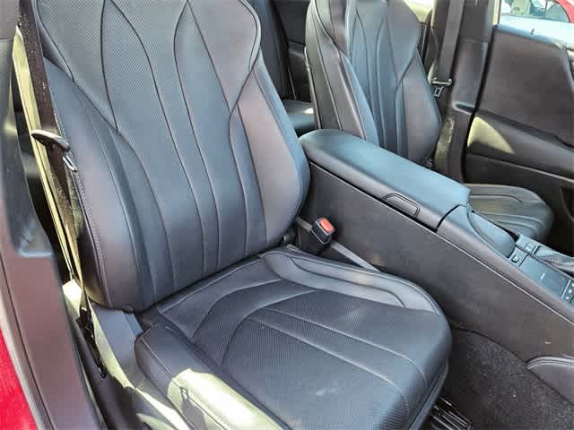 Thumbnail: 2022 Lexus ES - 21