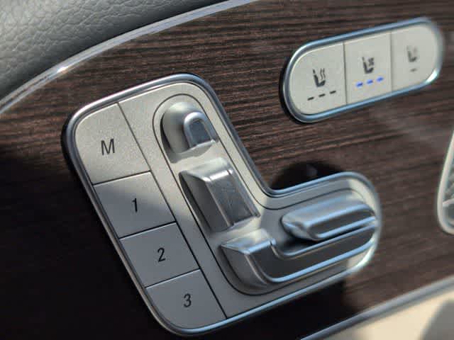 Thumbnail: 2026 Mercedes-Benz GLE - 16