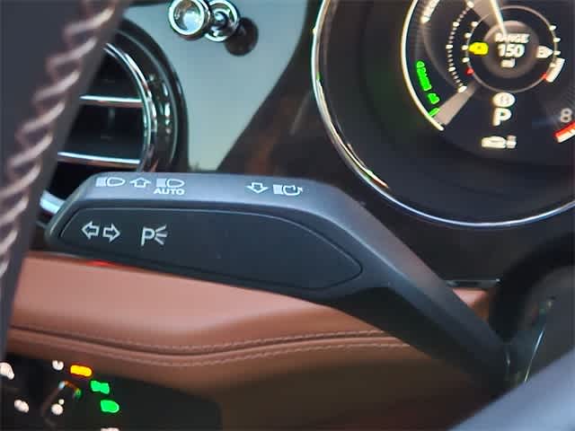 Thumbnail: 2023 Bentley Bentayga - 29