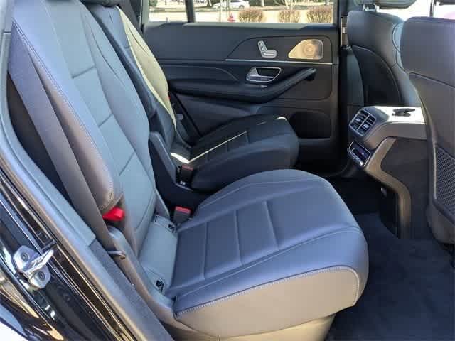 Thumbnail: 2025 Mercedes-Benz GLS - 10