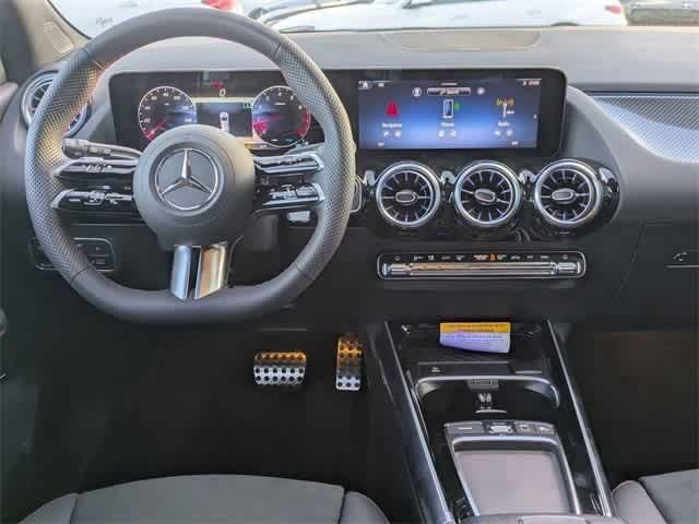 2025 Mercedes Benz GLA 250 AMG photo 2