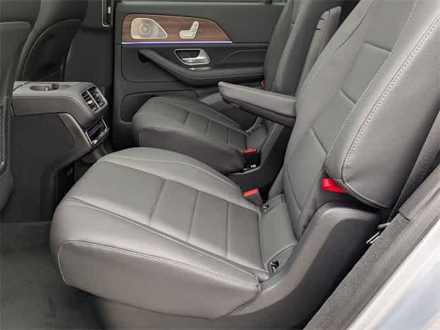 2025 Mercedes-Benz GLS 450 5