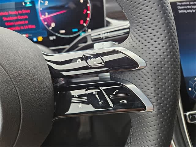 Thumbnail: 2026 Mercedes-Benz GLC - 25