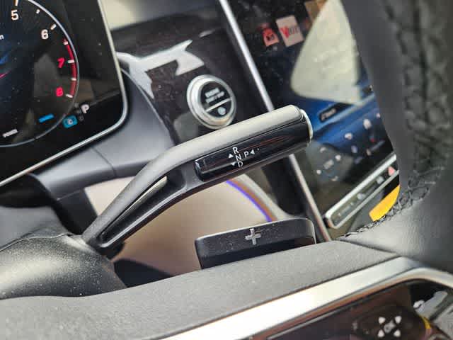 Thumbnail: 2026 Mercedes-Benz GLC - 33