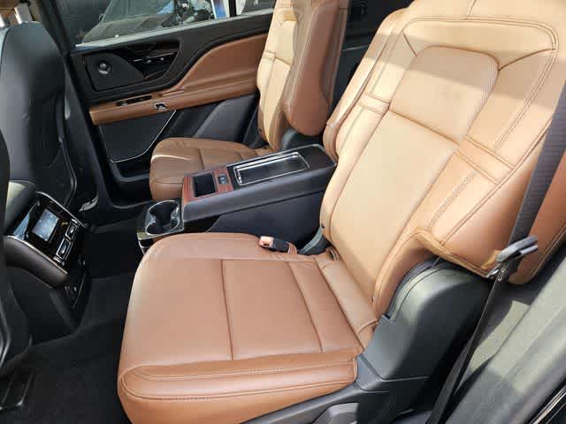 Thumbnail: 2022 Lincoln Aviator - 19