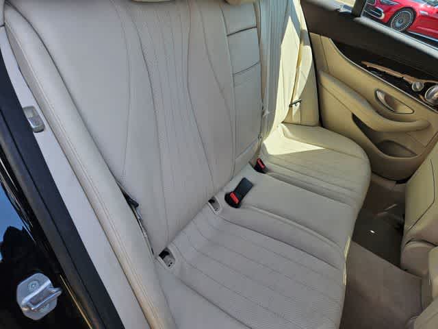 Thumbnail: 2017 Mercedes-Benz E-Class - 20