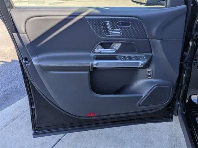 Thumbnail: 2025 Mercedes-Benz GLB - 15