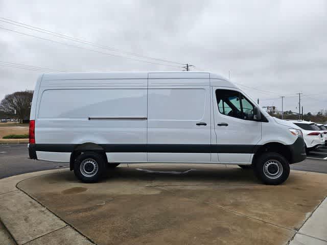 Thumbnail: 2026 Mercedes-Benz Sprinter - 9