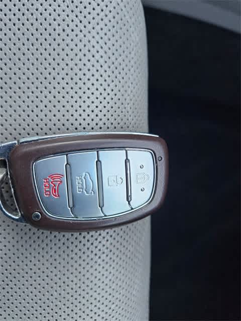 Thumbnail: 2017 Hyundai Sonata - 35