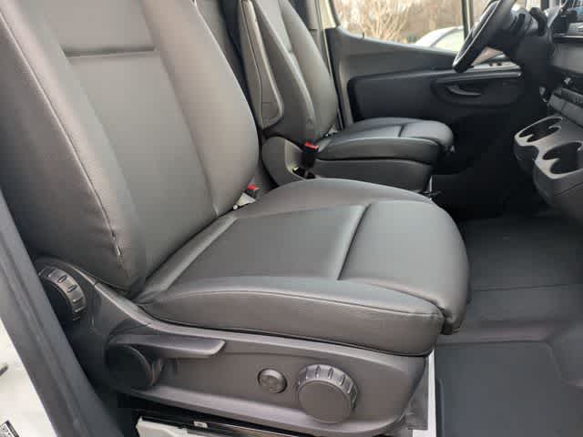 Thumbnail: 2024 Mercedes-Benz eSprinter - 19