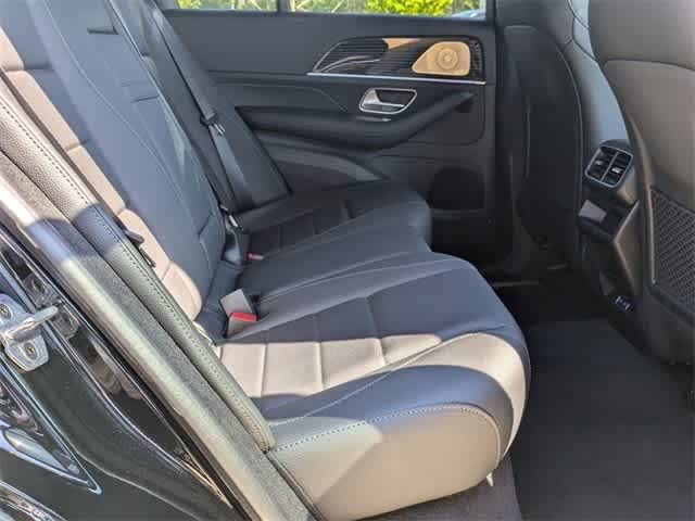2025 Mercedes-Benz GLE 450 9