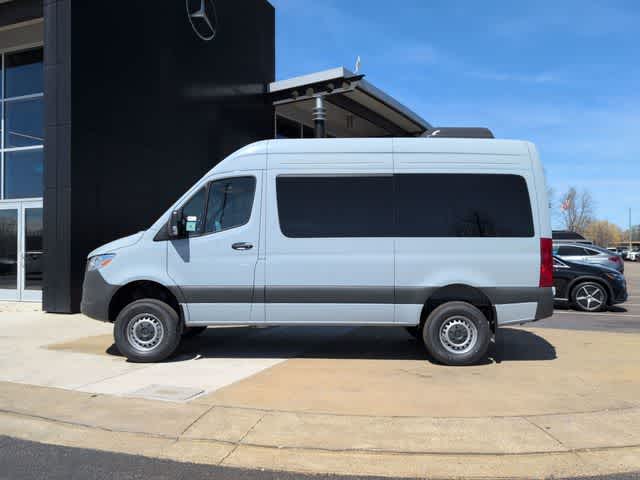 Thumbnail: 2026 Mercedes-Benz Sprinter - 3