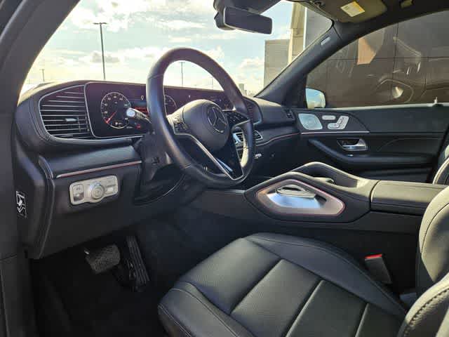 Thumbnail: 2025 Mercedes-Benz GLS - 2