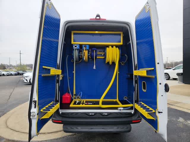 Thumbnail: 2024 Mercedes-Benz Sprinter - 14