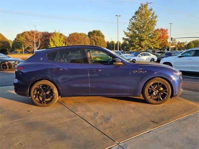 Thumbnail: 2022 Maserati Levante - 7