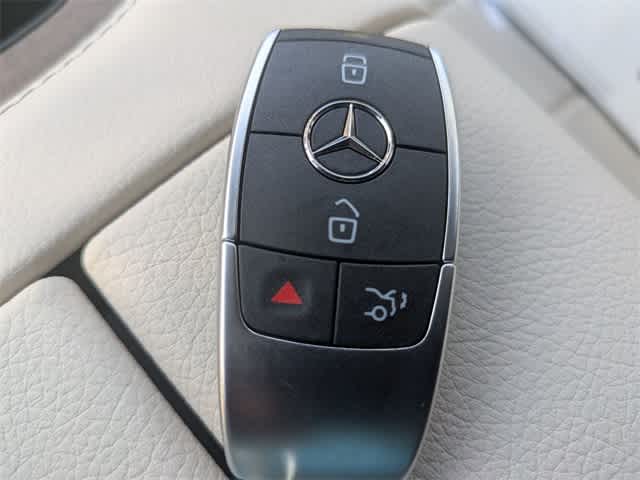 Thumbnail: 2025 Mercedes-Benz GLE - 35