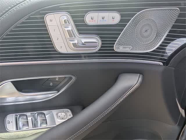 Thumbnail: 2025 Mercedes-Benz GLS - 16