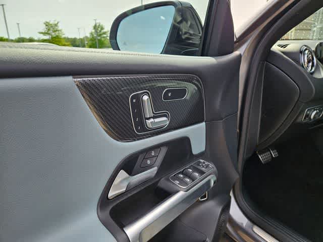 Thumbnail: 2026 Mercedes-Benz GLB - 14