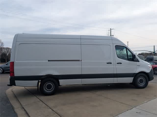 Thumbnail: 2024 Mercedes-Benz eSprinter - 10