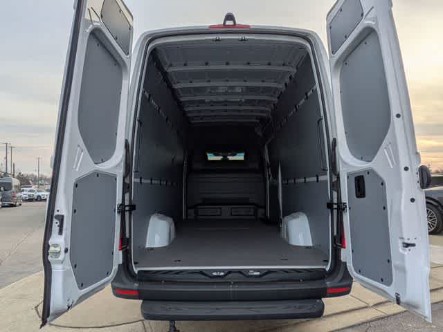 Thumbnail: 2024 Mercedes-Benz eSprinter - 30