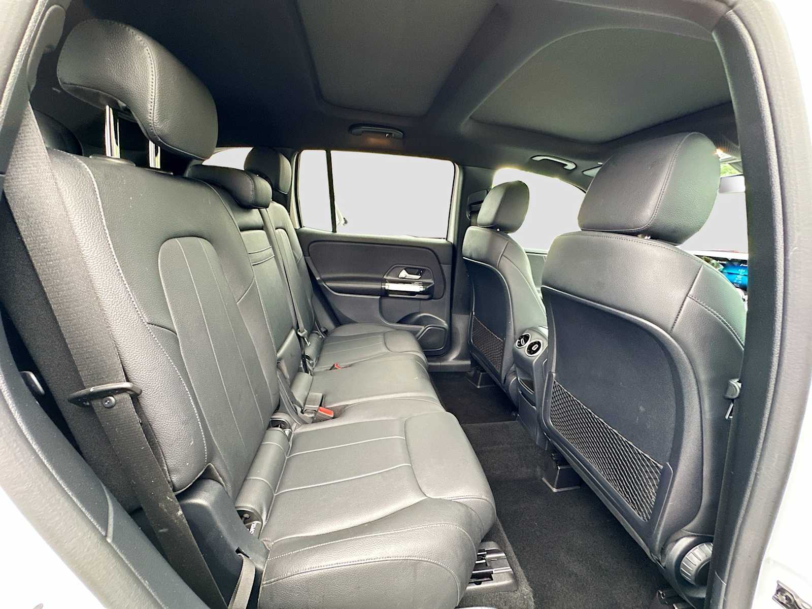 Thumbnail: 2022 Mercedes-Benz GLB - 26