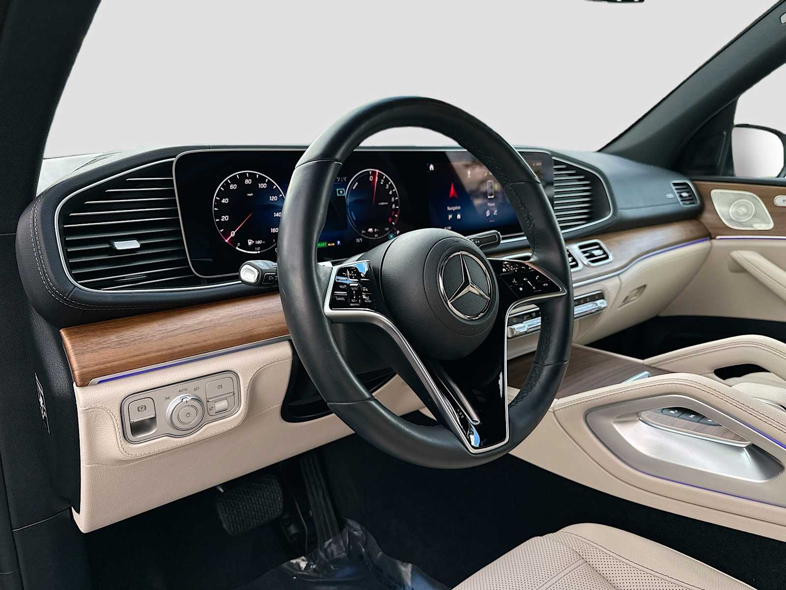 Thumbnail: 2024 Mercedes-Benz GLE - 9