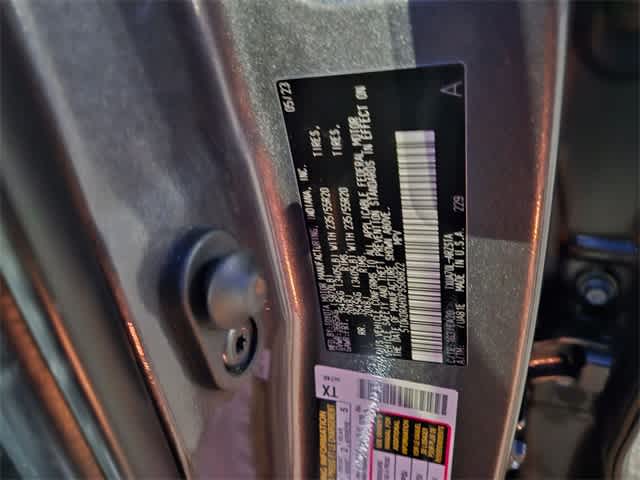 Thumbnail: 2023 Toyota Highlander - 30