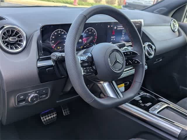 2025 Mercedes Benz GLA 250 photo 2