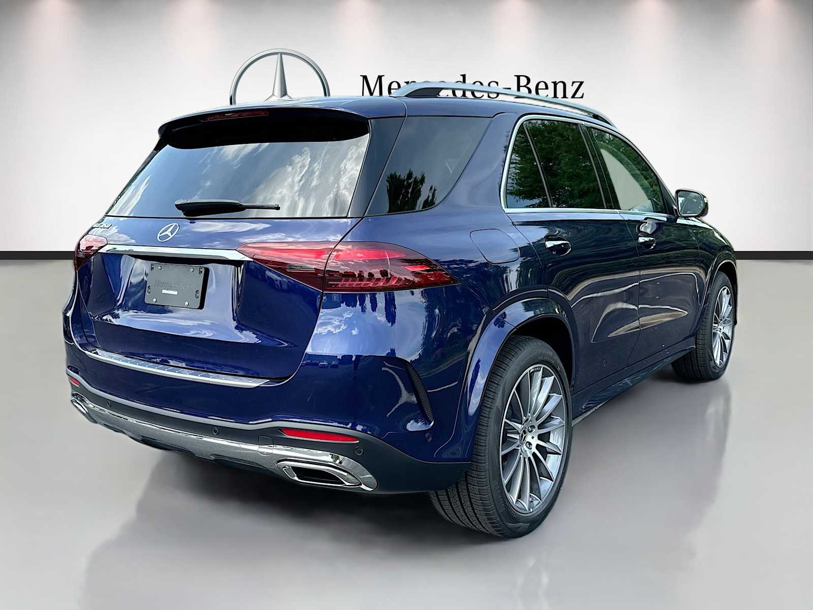 Thumbnail: 2026 Mercedes-Benz GLE - 5