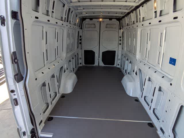 Thumbnail: 2026 Mercedes-Benz Sprinter - 19