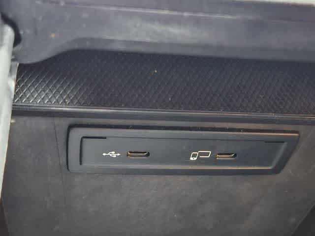 Thumbnail: 2022 Mercedes-Benz GLC - 28