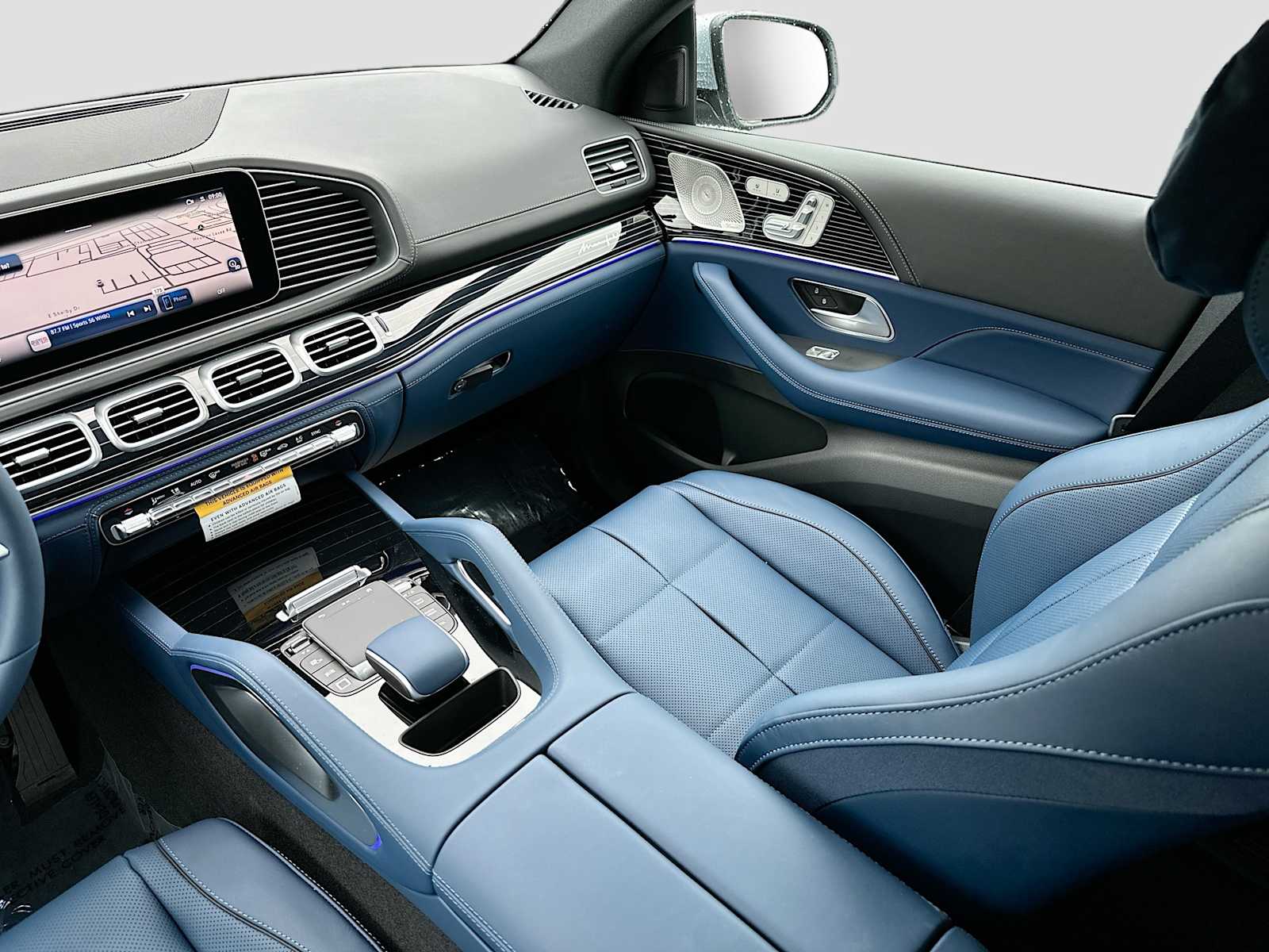Thumbnail: 2026 Mercedes-Benz GLE - 25