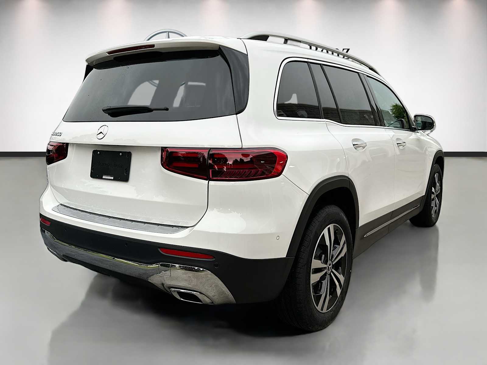 Thumbnail: 2026 Mercedes-Benz GLB - 5
