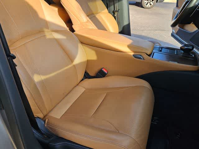 Thumbnail: 2021 Lexus LS - 21