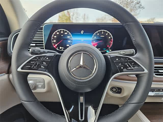 Thumbnail: 2026 Mercedes-Benz GLE - 22