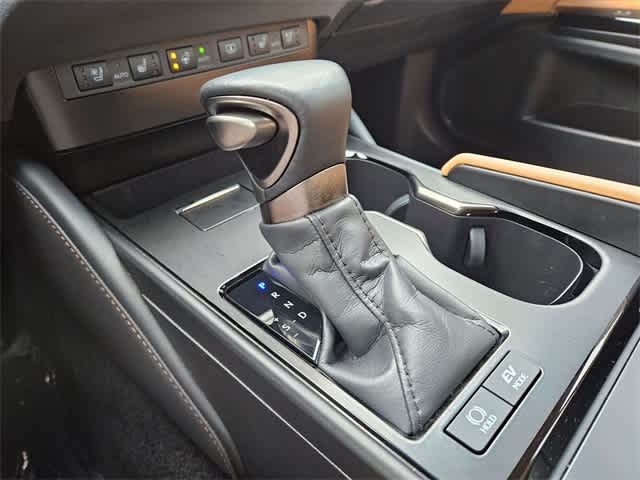 Thumbnail: 2024 Lexus ES - 34