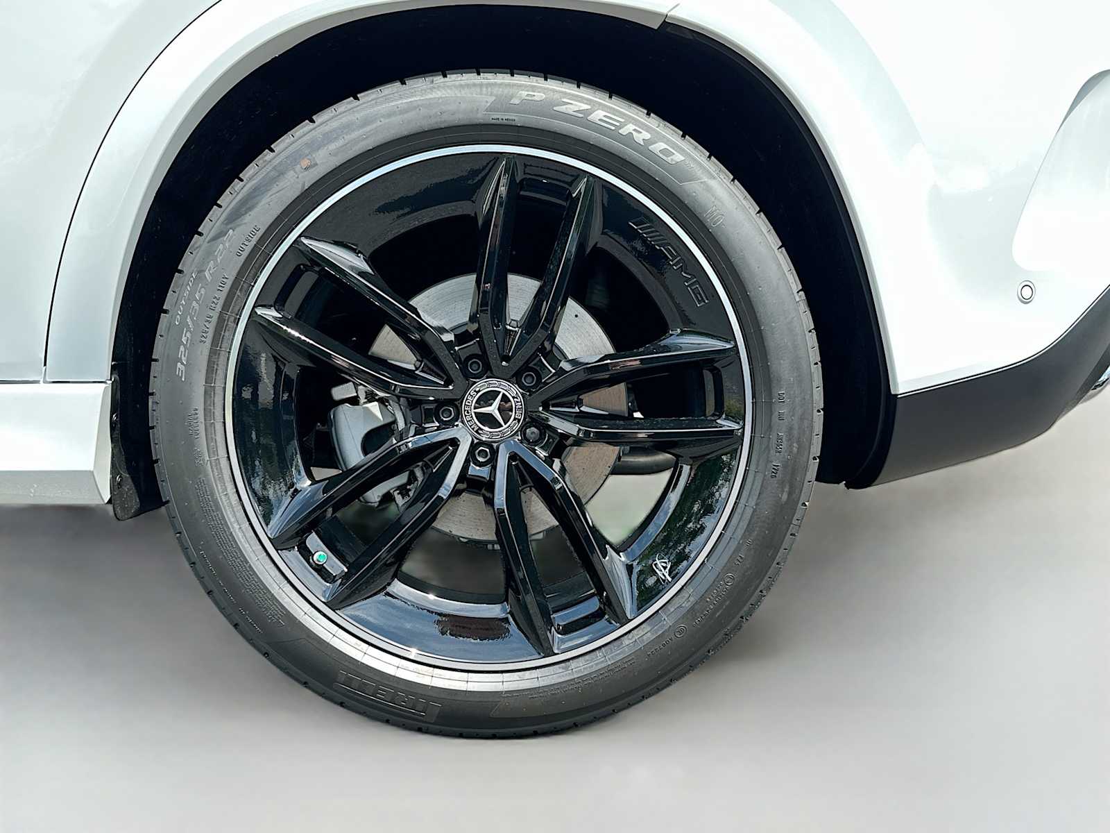 Thumbnail: 2026 Mercedes-Benz GLE - 32